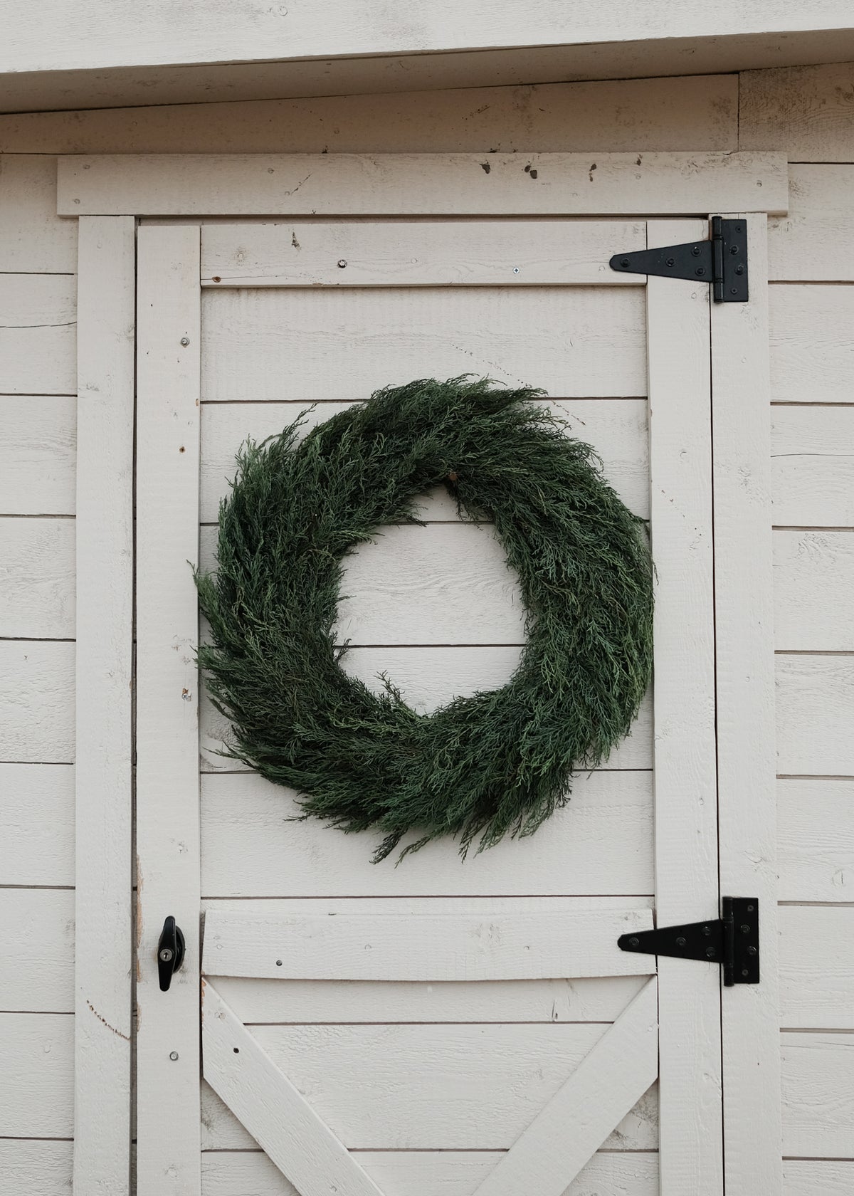 Holiday Wreaths & Garlands