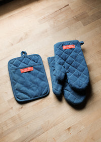 Oven Mitts & Pot Holder Set