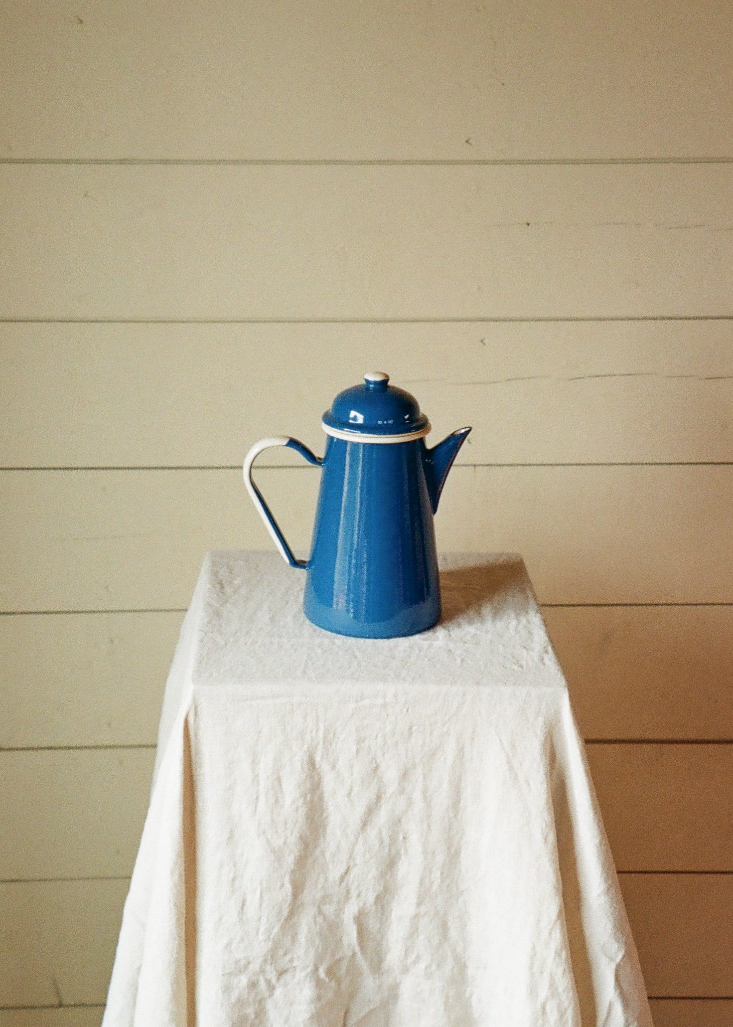 Enamel Tall Tea Pot