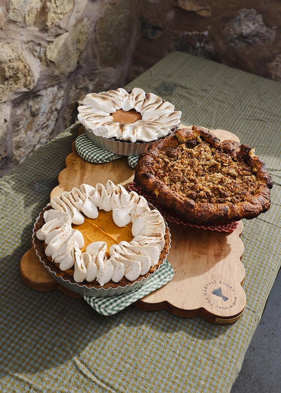 Thanksgiving Pies - Ballerina Farm