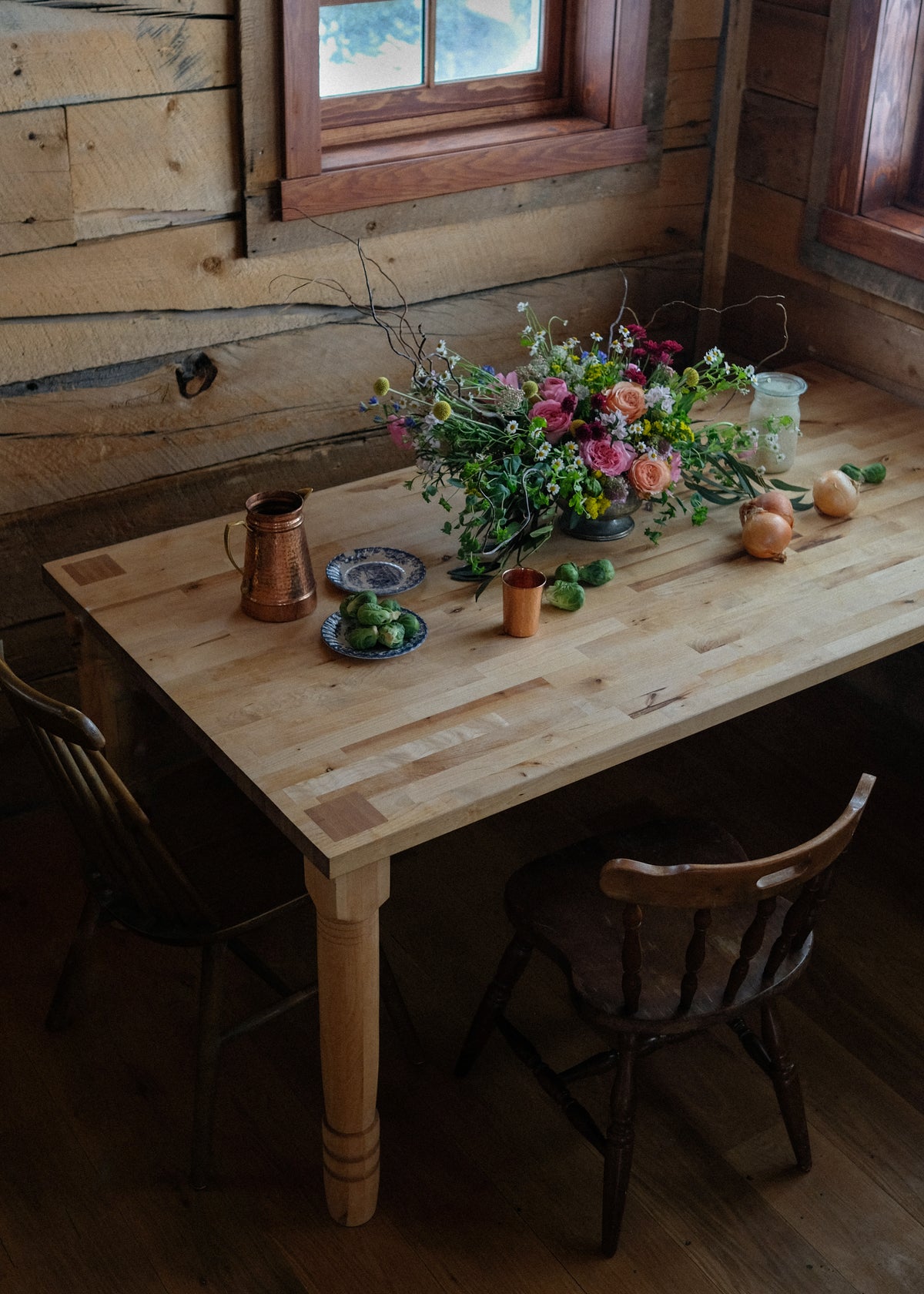 Dandy Hardwood Table